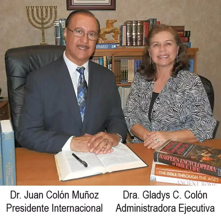 Dr. Juan Colón Muñoz, Dra. Gladys C. Colón